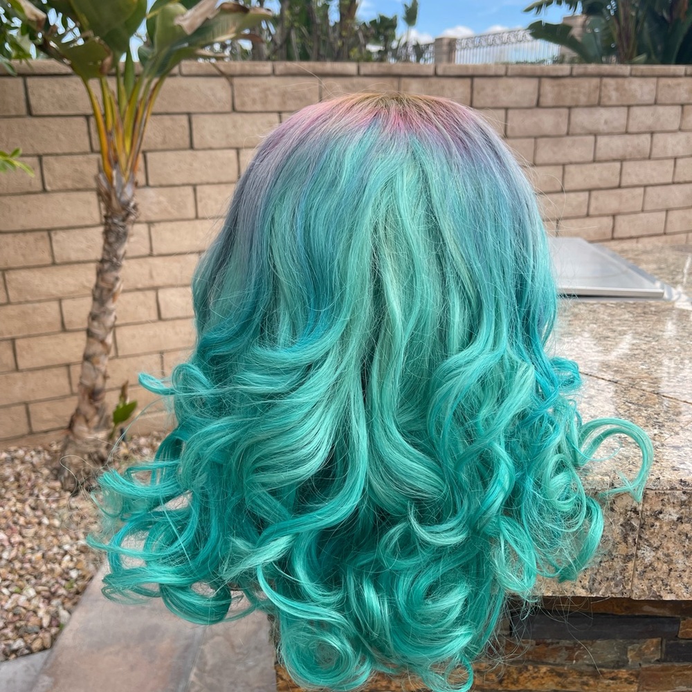 Unicorn Wig - Picture 4 of 13